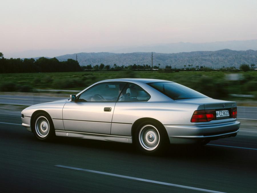  BMW 850i 1989 года  (фото 17 из 27)